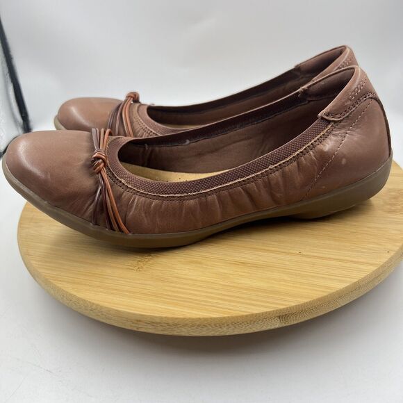 Clarks Collection Sz 10 Leather Ballet Flats Meadow Rae Brown Comfort Shoes - Picture 1 of 11
